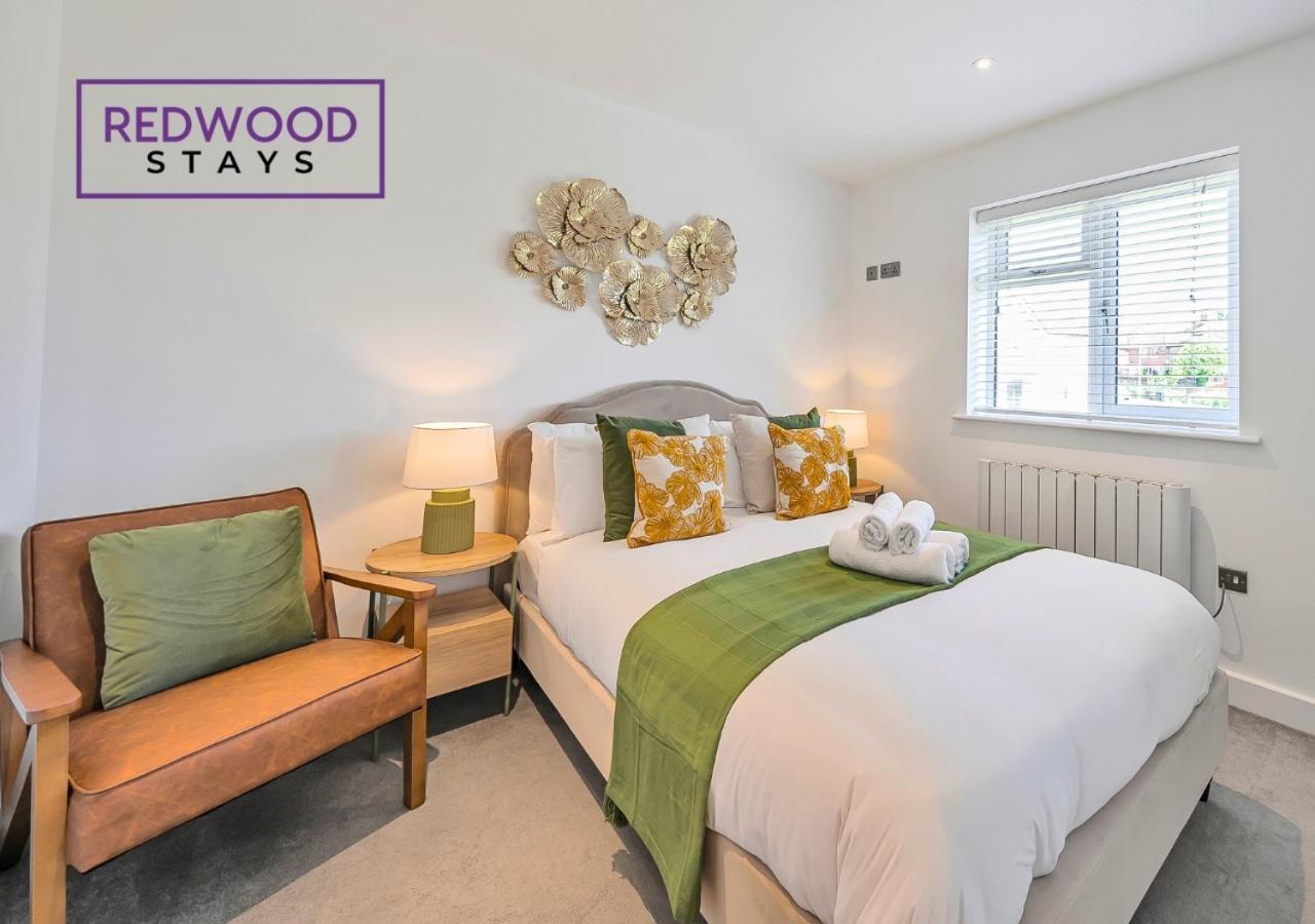 Modern Serviced Apartments For Contractors & Families With Free Parking, Wifi & Netflix By Redwood Stays Бейсінгсток Екстер'єр фото